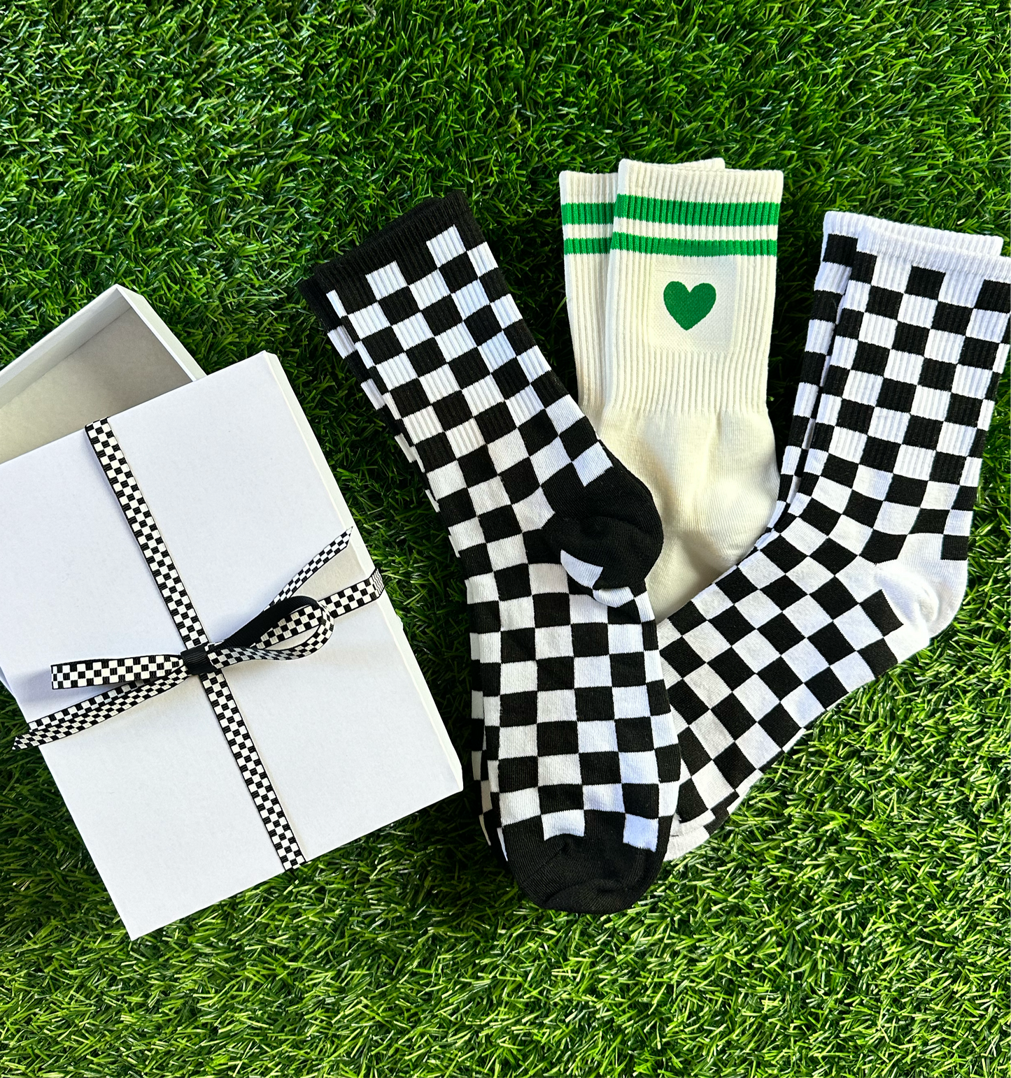 Gift set with 3 pairs of socks (2 checkered, 1 striped)